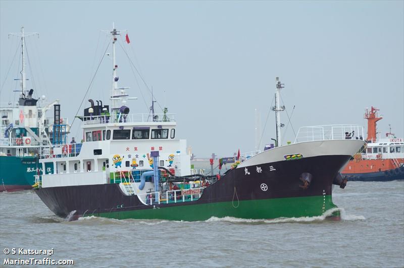santo maru (Tanker) - IMO , MMSI 431500257, Call Sign JL6321 under the flag of Japan