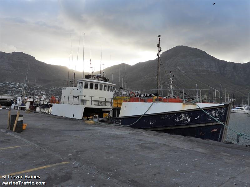 estrela do mar (Fishing vessel) - IMO , MMSI 601126000, Call Sign ZR9344 under the flag of South Africa