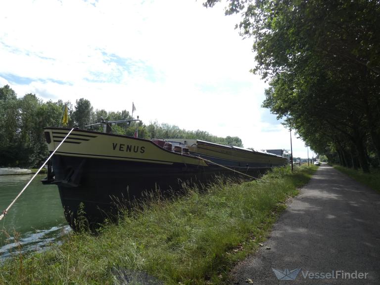venus (Cargo ship) - IMO , MMSI 226008860, Call Sign FM5621 under the flag of France