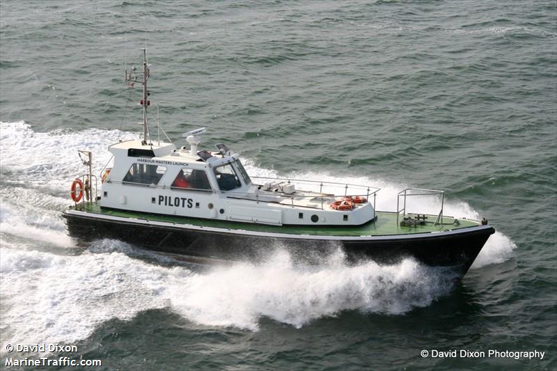 p.v. lyn ellis (Pilot) - IMO , MMSI 235002854 under the flag of United Kingdom (UK)