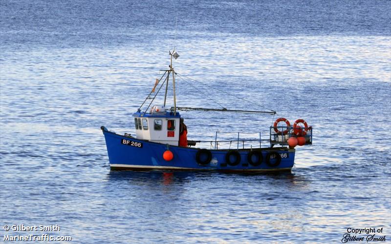 boyne vale (Fishing vessel) - IMO , MMSI 235098688 under the flag of United Kingdom (UK)