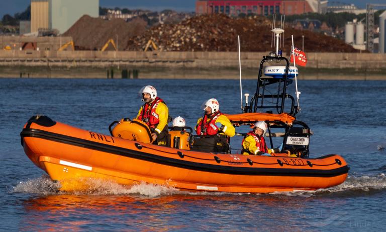 lifeboat b-837 () - IMO , MMSI 235108089 under the flag of United Kingdom (UK)