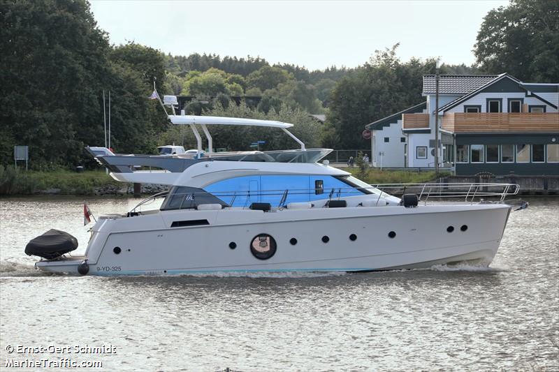 mc mare (Pleasure craft) - IMO , MMSI 244012370, Call Sign PH6376 under the flag of Netherlands