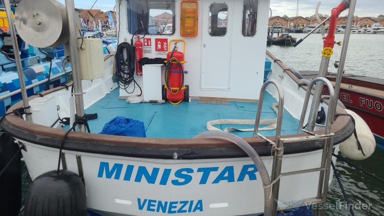 ministar () - IMO , MMSI 247406300 under the flag of Italy