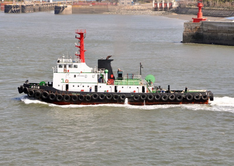sungjin2ho (Tug) - IMO 8738902, MMSI 440102730, Call Sign DSR02 under the flag of Korea
