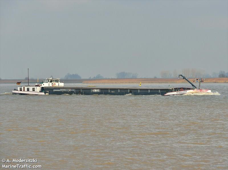petershagen (Cargo ship) - IMO , MMSI 211451030, Call Sign DA4525 under the flag of Germany
