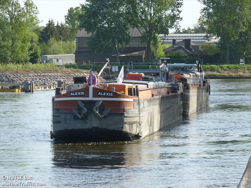 big foot (Unknown) - IMO , MMSI 226001310, Call Sign FM7888 under the flag of France