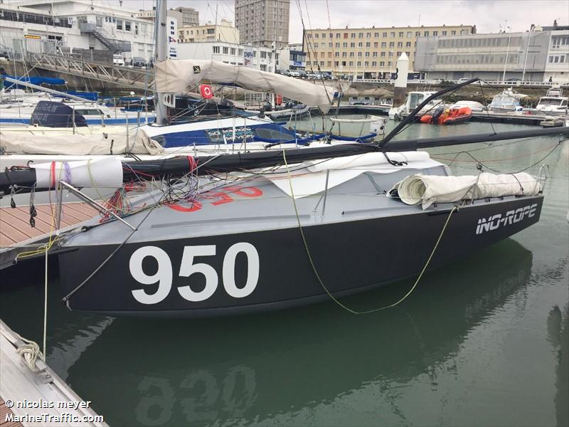 balaou solo sailor (Sailing vessel) - IMO , MMSI 227832820, Call Sign FAE9812 under the flag of France