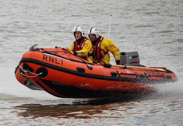 rnli lifeboat d-808 (SAR) - IMO , MMSI 232006804 under the flag of United Kingdom (UK)
