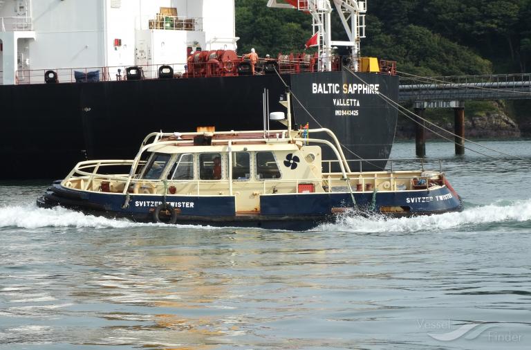 svitzer twister (Port tender) - IMO , MMSI 235058808, Call Sign 2ADL8 under the flag of United Kingdom (UK)