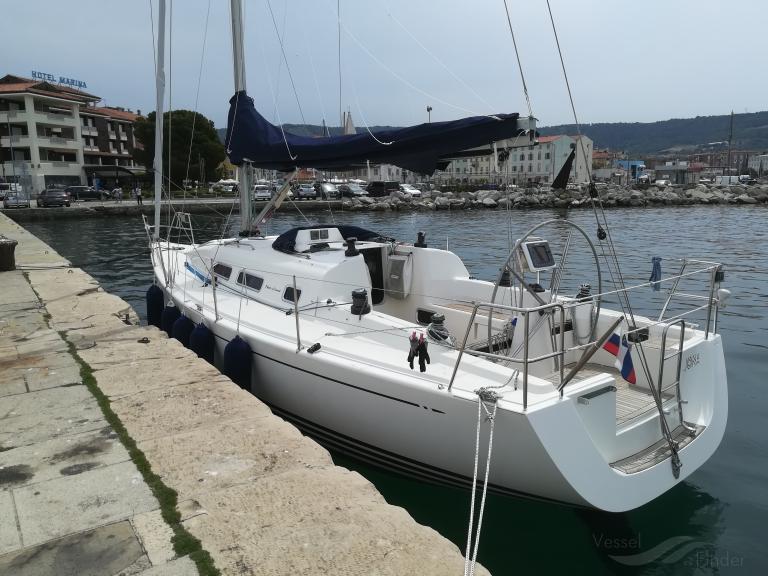 jona (Sailing vessel) - IMO , MMSI 278648000, Call Sign S5Z3889 under the flag of Slovenia