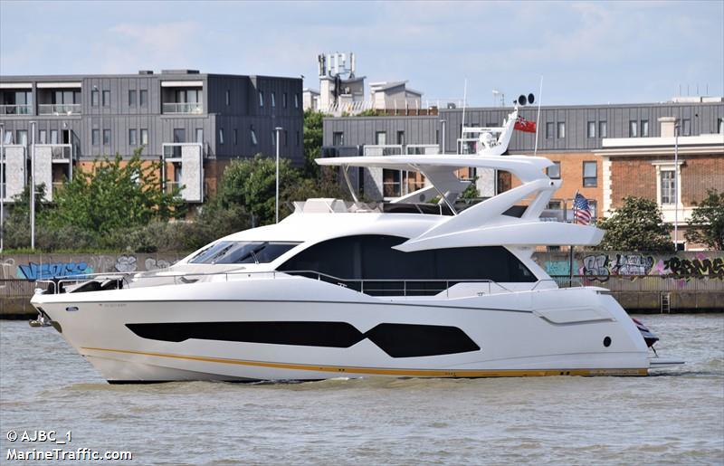 may (Pleasure craft) - IMO , MMSI 338355609, Call Sign DL5014A under the flag of USA