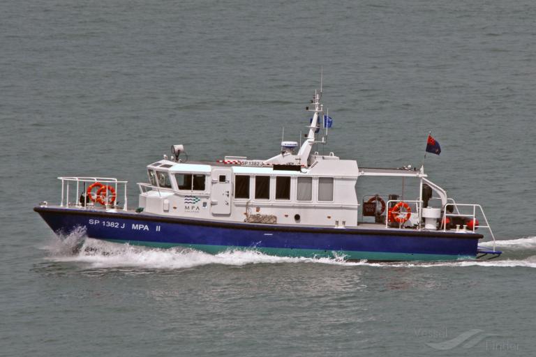mpa 2 (Port tender) - IMO , MMSI 563070820, Call Sign 9V6699 under the flag of Singapore