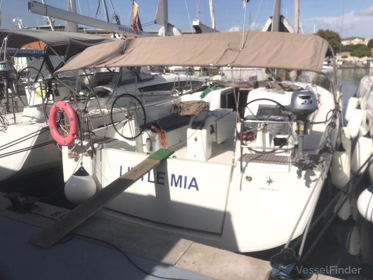 little mia () - IMO , MMSI 225991343, Call Sign EA3463 under the flag of Spain