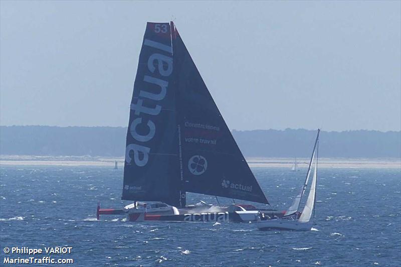 actual leader (Sailing vessel) - IMO , MMSI 228047800 under the flag of France