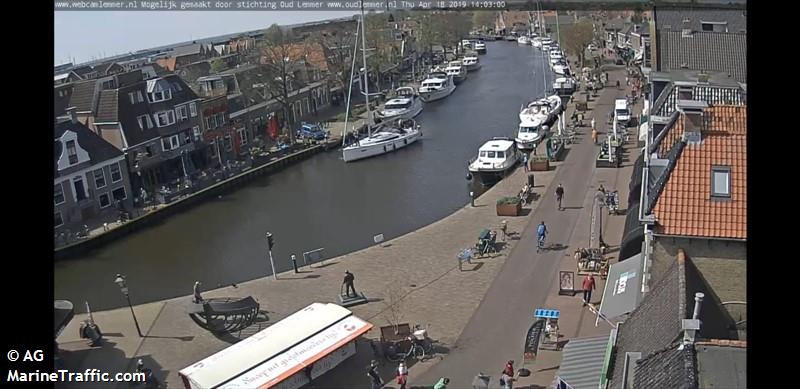 waris () - IMO , MMSI 244150679, Call Sign PC9757 under the flag of Netherlands