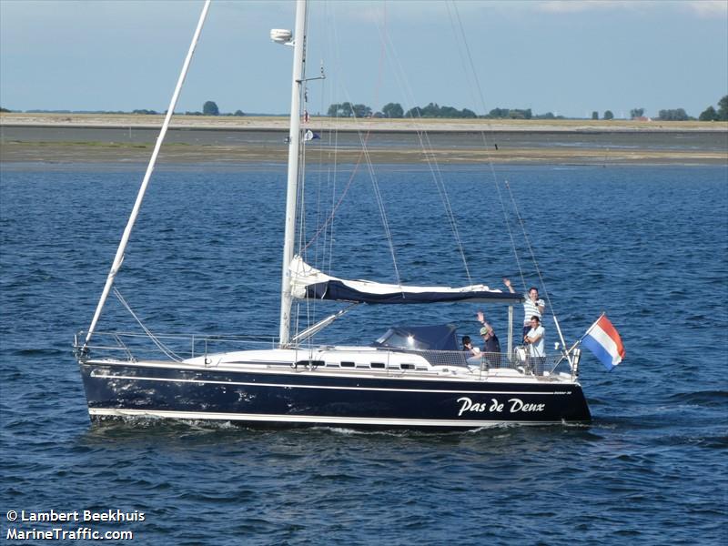 pas de deux () - IMO , MMSI 244615209, Call Sign PA5701 under the flag of Netherlands