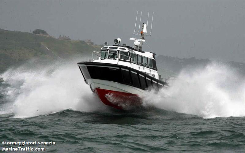 interceptor (Port tender) - IMO , MMSI 247278200, Call Sign ILAM2 under the flag of Italy
