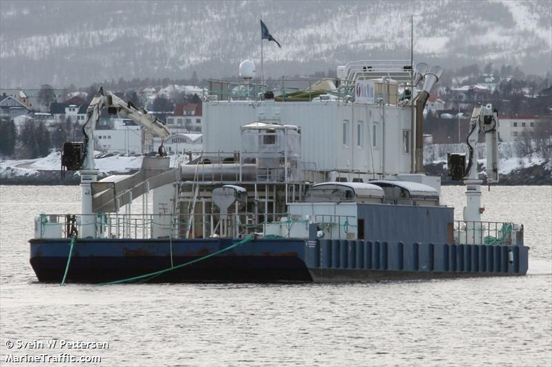 slc-01 (Dredging or UW ops) - IMO , MMSI 257739800, Call Sign LG9183 under the flag of Norway