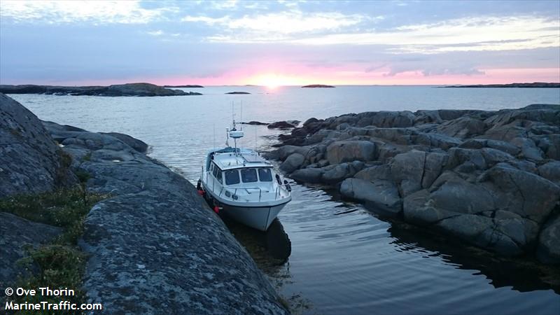 zefyr (Pleasure craft) - IMO , MMSI 265568670, Call Sign 8SY5336 under the flag of Sweden