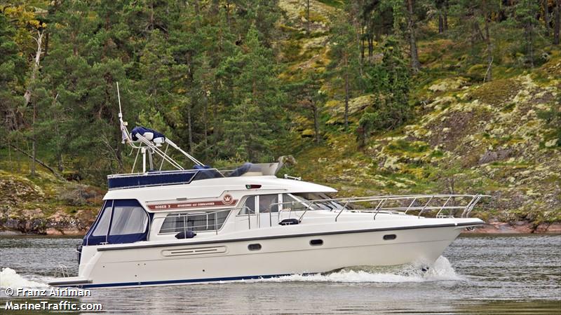 sober v (Pleasure craft) - IMO , MMSI 265578332, Call Sign SF3343 under the flag of Sweden