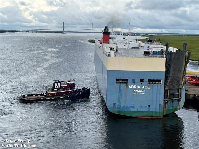 cape romain (Tug) - IMO , MMSI 367502670, Call Sign WDF9197 under the flag of United States (USA)
