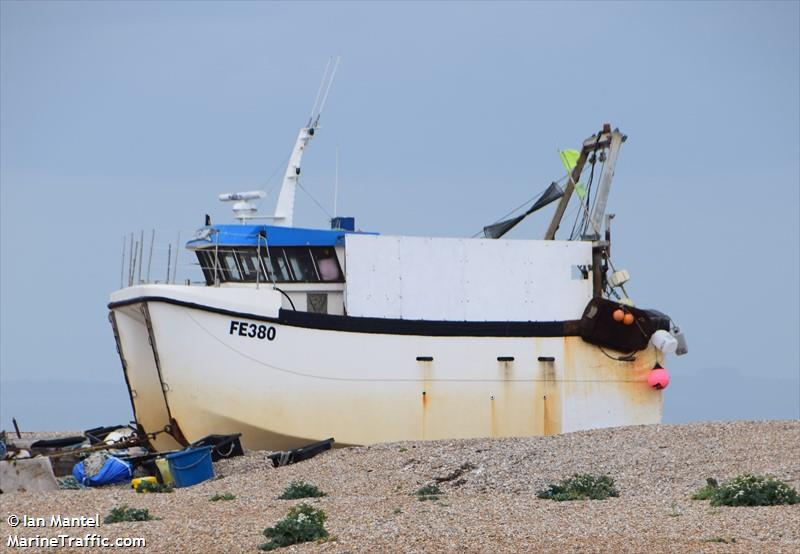 julie jean (Fishing vessel) - IMO , MMSI 235102058, Call Sign 2HAP3 under the flag of United Kingdom (UK)