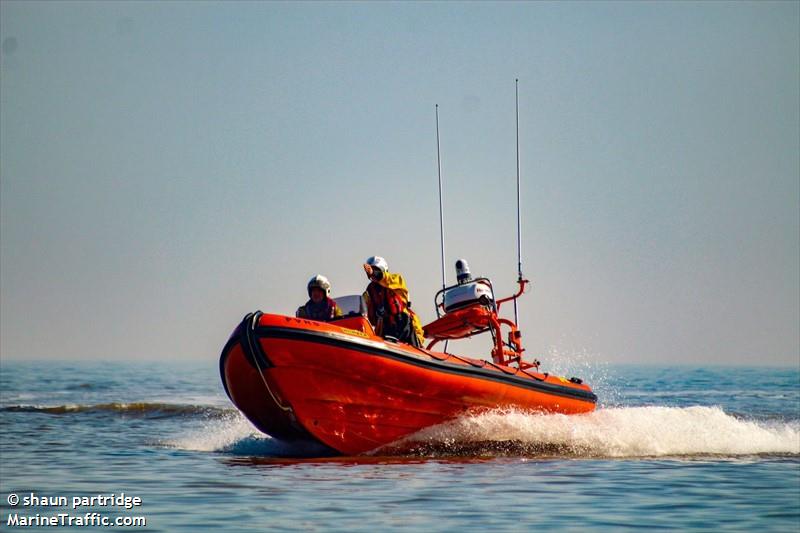 sea palling lifeboat () - IMO , MMSI 235102219, Call Sign 2HBG4 under the flag of United Kingdom (UK)