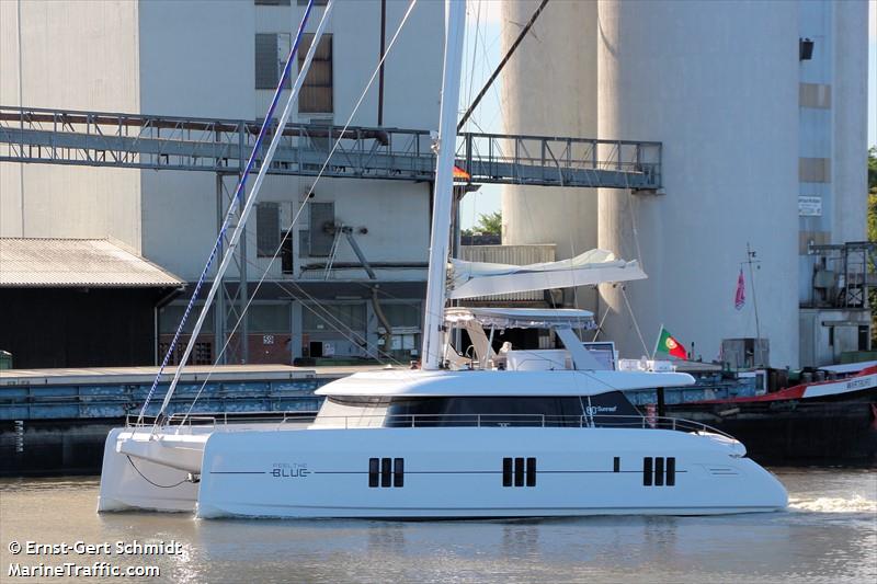 feel the blue (Sailing vessel) - IMO , MMSI 255913278, Call Sign CRA7237 under the flag of Madeira