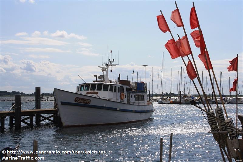 suedwind (Passenger ship) - IMO , MMSI 211225390, Call Sign DJZM under the flag of Germany