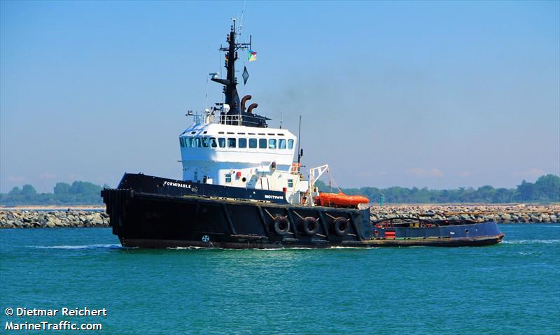 bvt formidable (Tug) - IMO 7719698, MMSI 211313840, Call Sign DDLQ2 under the flag of Germany