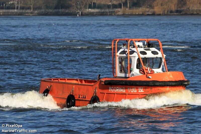 mooring tug 4 (Other type) - IMO , MMSI 211527980, Call Sign DB2780 under the flag of Germany