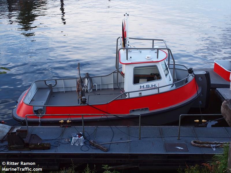 luett deern (Tug) - IMO , MMSI 211713700, Call Sign DG8889 under the flag of Germany