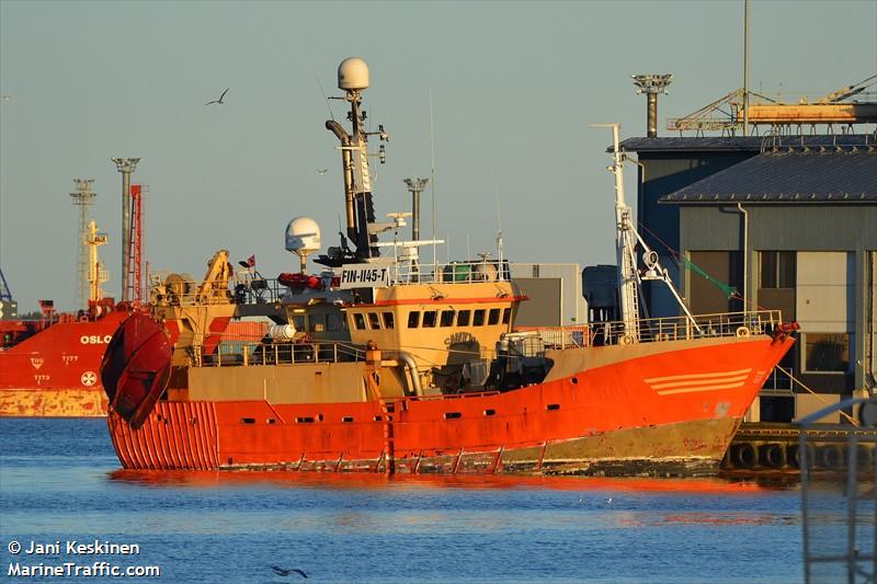 santos (Fishing Vessel) - IMO 8619819, MMSI 230061850, Call Sign OH3712 under the flag of Finland