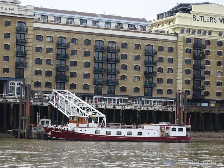 edwardian (Passenger ship) - IMO , MMSI 235055144, Call Sign ASET8 under the flag of United Kingdom (UK)