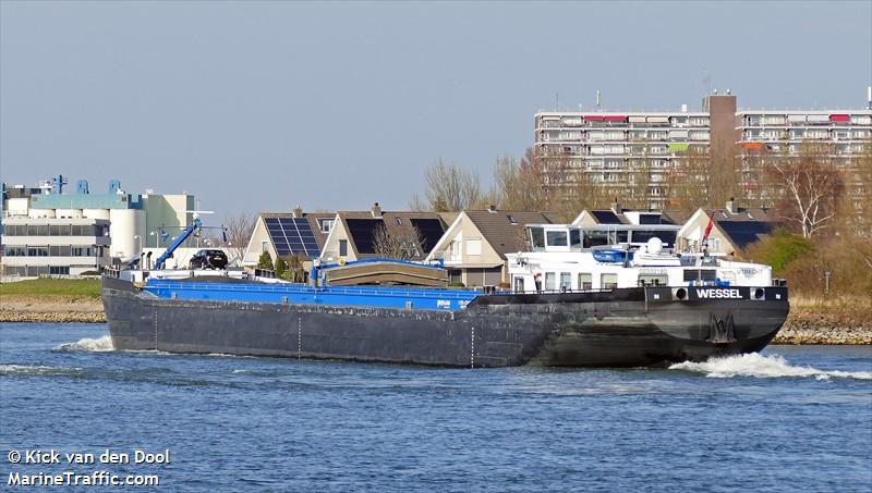 wessel (Cargo ship) - IMO , MMSI 244670642, Call Sign PB5558 under the flag of Netherlands