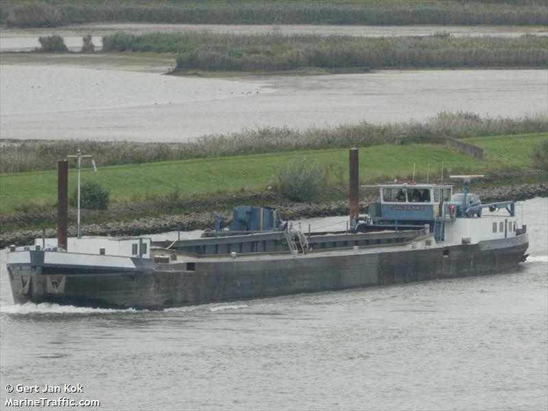 waal (Cargo ship) - IMO , MMSI 244690905, Call Sign PD2510 under the flag of Netherlands