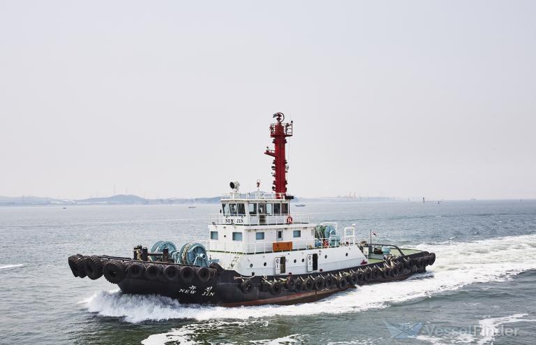 newjin (Tug) - IMO , MMSI 440002140, Call Sign 100 under the flag of Korea