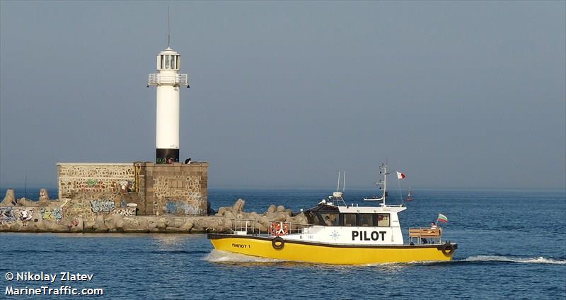 pilot 1 (Pilot) - IMO , MMSI 207829330, Call Sign LZH2933 under the flag of Bulgaria