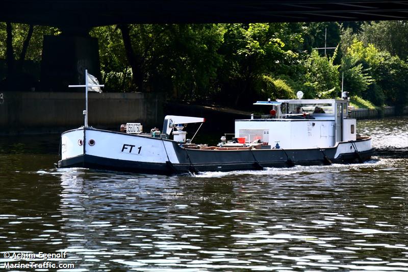 ft 1 (Tanker) - IMO , MMSI 211782430, Call Sign DC 2564 under the flag of Germany
