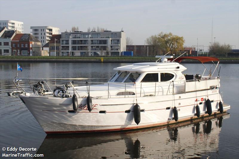 wave (Pleasure craft) - IMO , MMSI 205267730, Call Sign OP2677 under the flag of Belgium