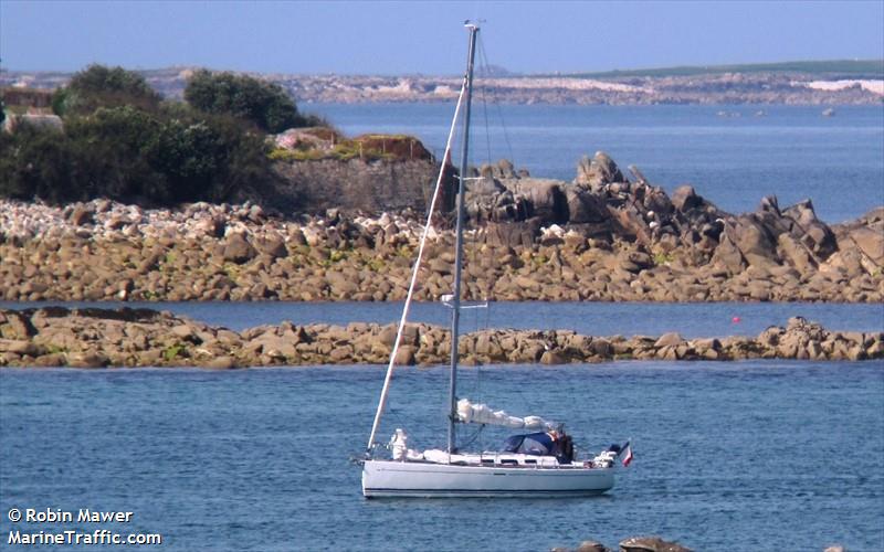 monika 3 (Pleasure craft) - IMO , MMSI 227180630, Call Sign FGD9869 under the flag of France