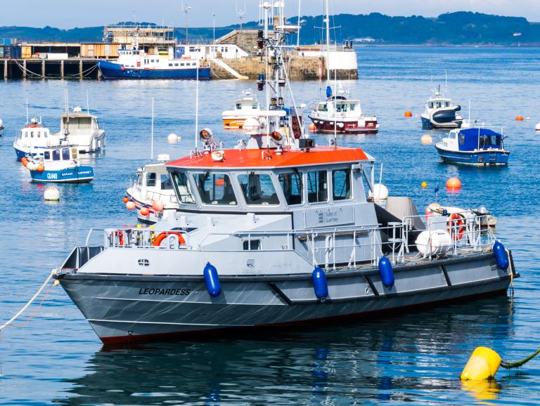 leopardess (Law enforcment) - IMO , MMSI 232220000, Call Sign MXZE6 under the flag of United Kingdom (UK)