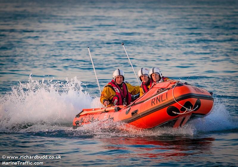 rnli lifeboat d-752 () - IMO , MMSI 235094315, Call Sign 2FUH7 under the flag of United Kingdom (UK)