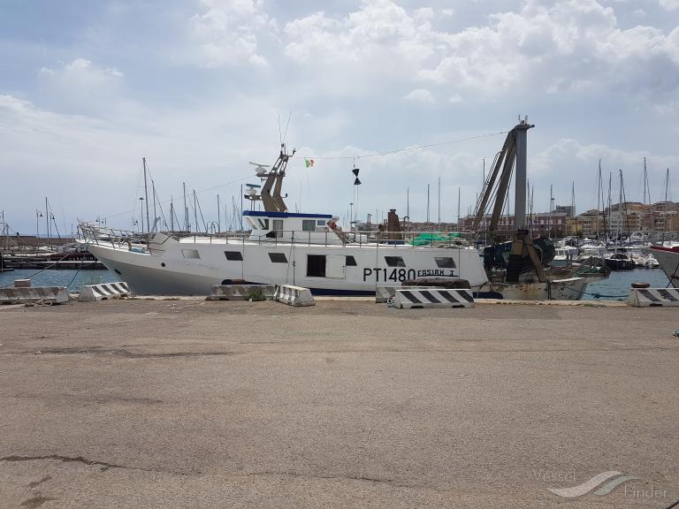 fasian i (Fishing vessel) - IMO , MMSI 247150940, Call Sign IZEY under the flag of Italy