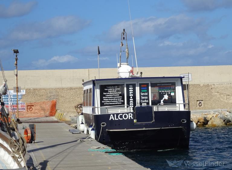 alcor (Passenger ship) - IMO , MMSI 247192100 under the flag of Italy
