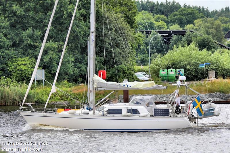 elixir (Pleasure craft) - IMO , MMSI 265735430, Call Sign SB6304 under the flag of Sweden