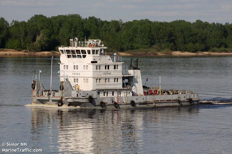 toros (Port tender) - IMO , MMSI 273369900, Call Sign TOROS under the flag of Russia