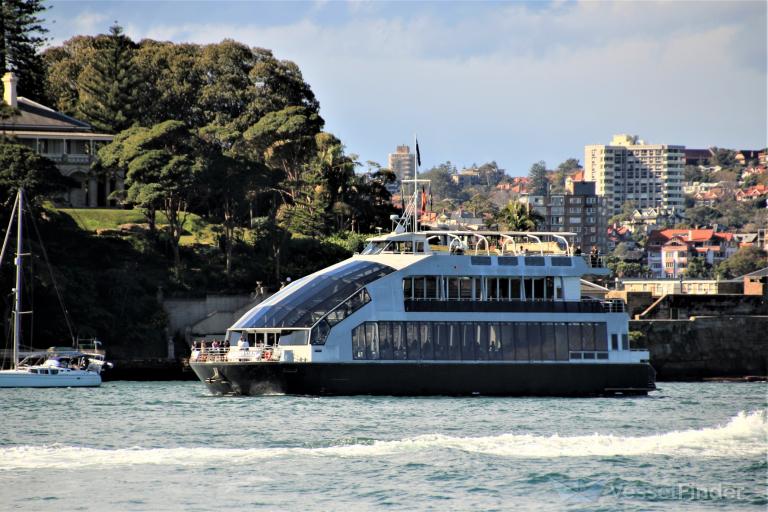 mv clearview (Passenger ship) - IMO , MMSI 503010220 under the flag of Australia