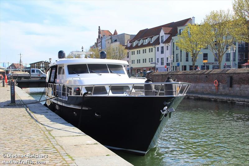 jeux d eau (Sailing vessel) - IMO , MMSI 211334080, Call Sign DH5217 under the flag of Germany